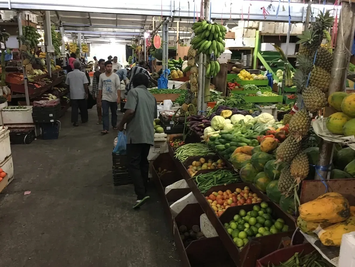 male fish market