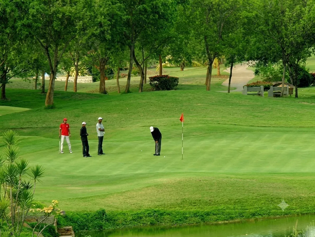 Golf in gulmarg