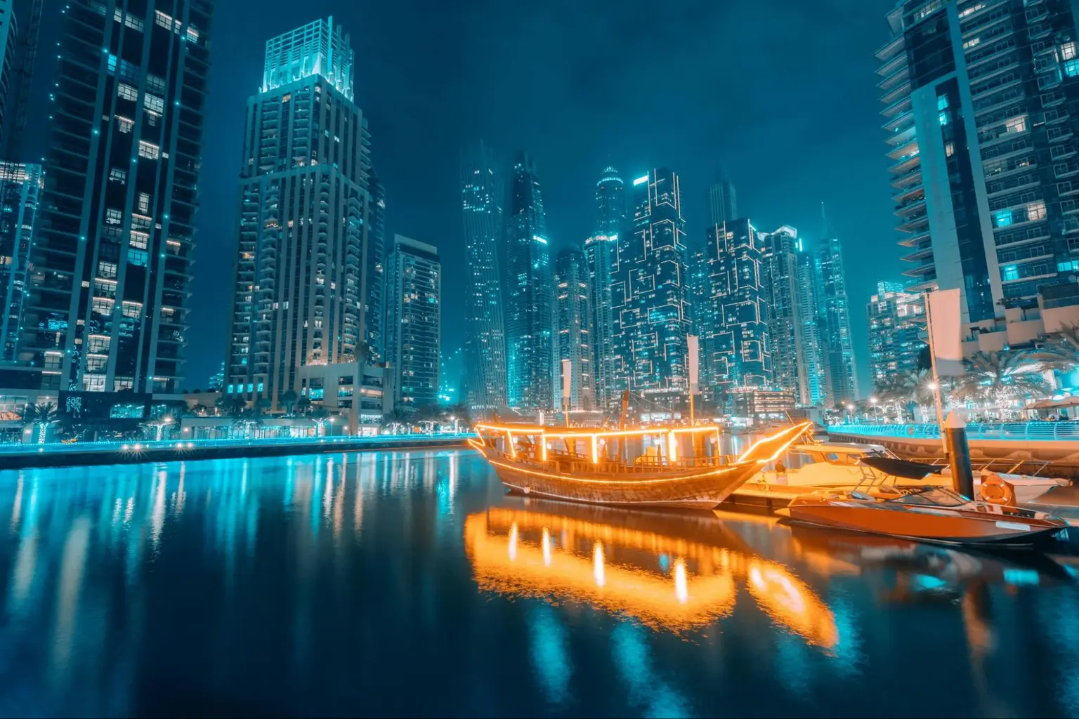dubai marina cruise​
