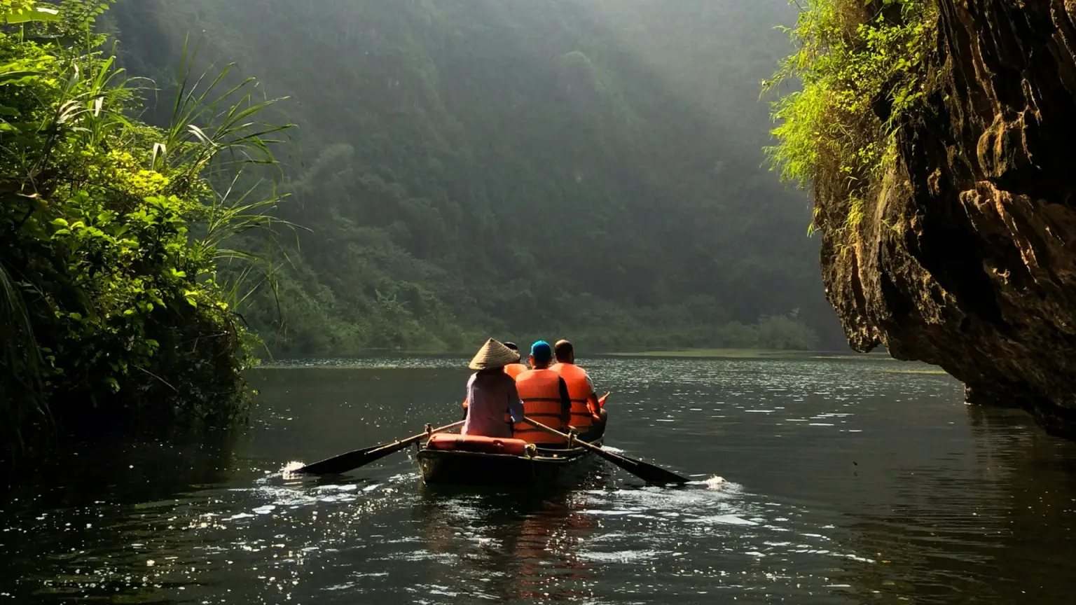 vietnam travel guide for indian tourists