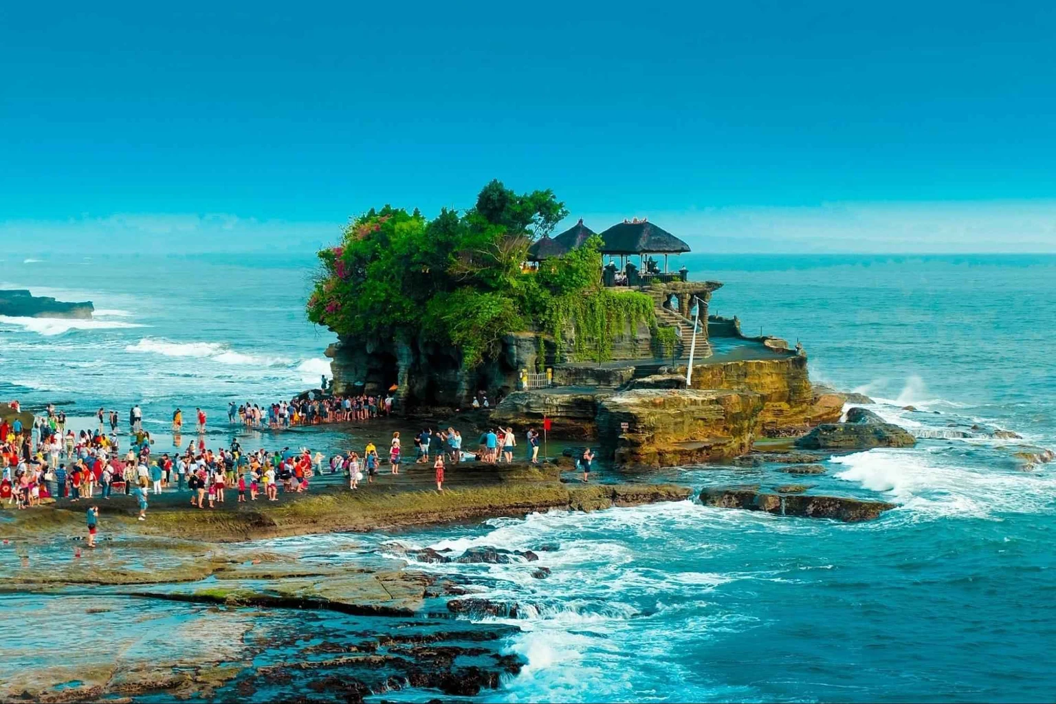 tanah lot temple bali