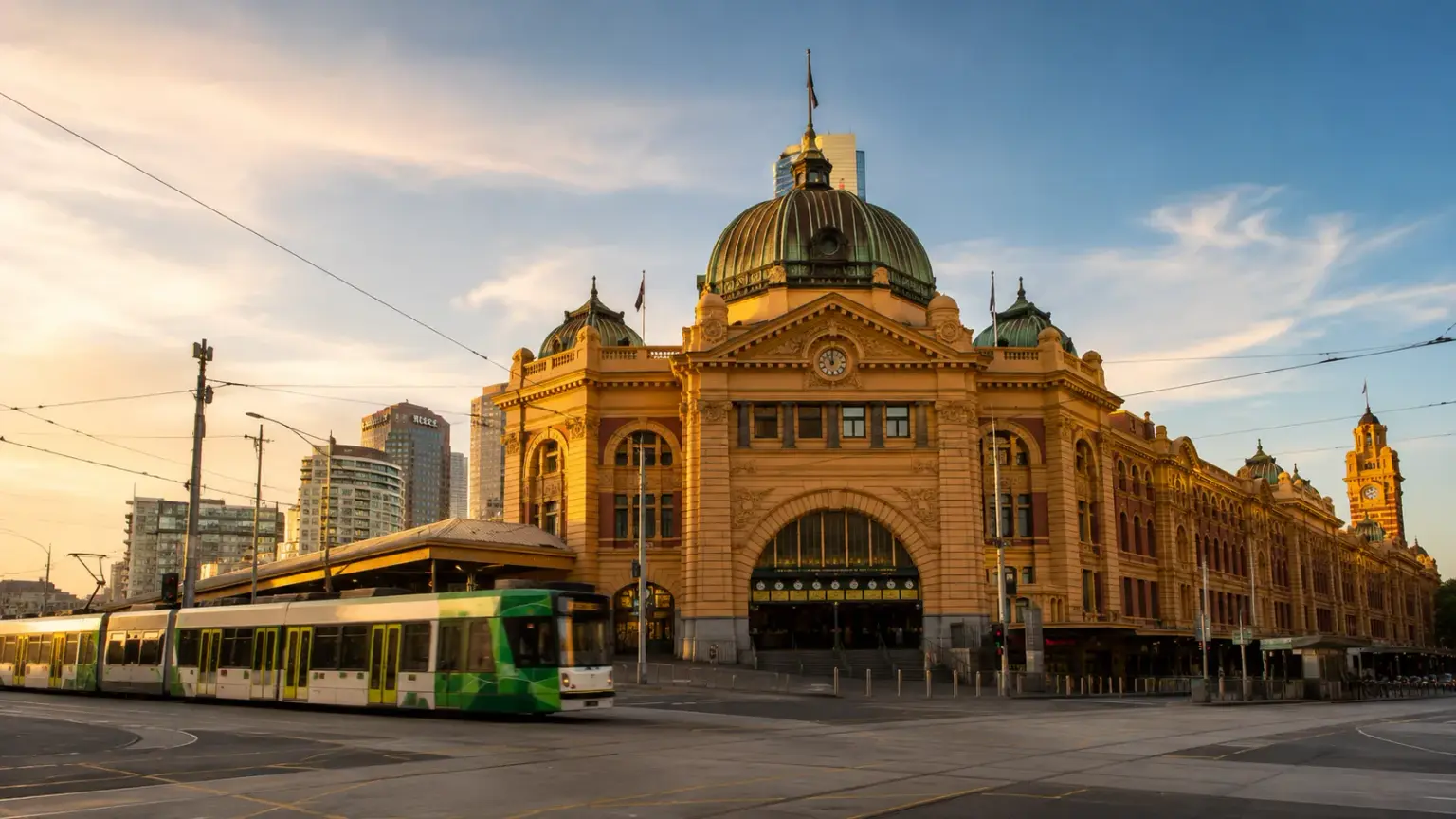 Flinders Street Railway Station in Melbourne guide