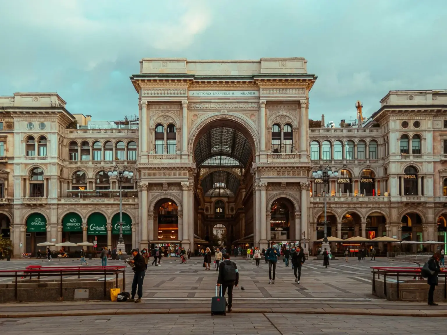 shopping in milan italy