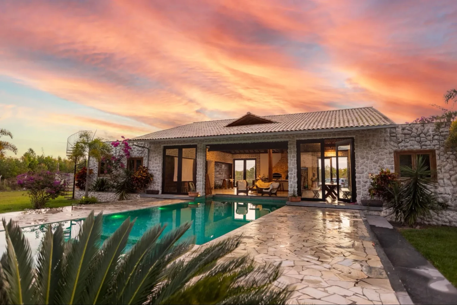 staycation ideas for india