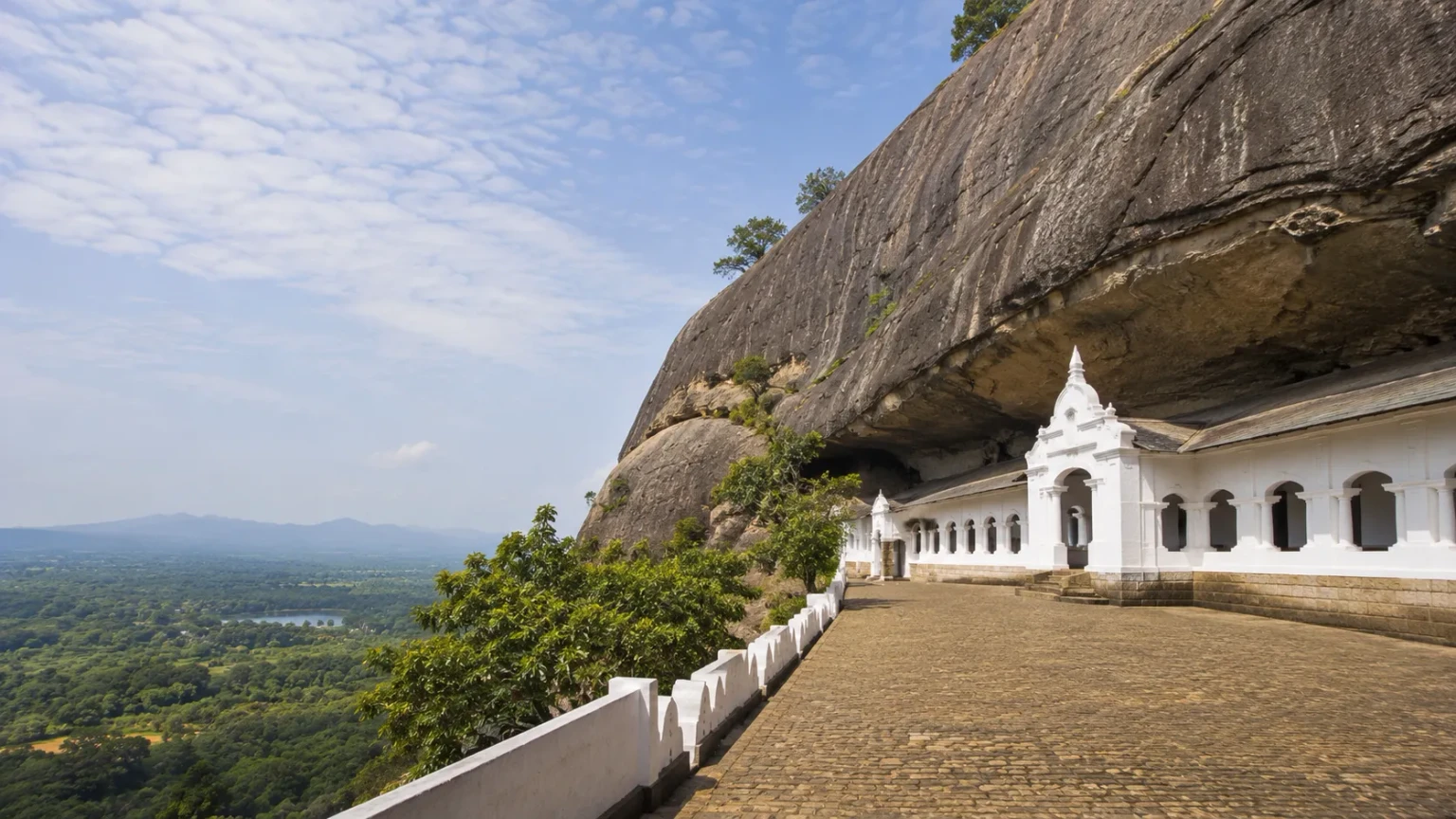 Dambulla Cave Temple​​​​​​​ visitor guide