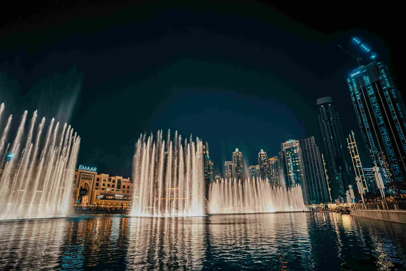 the dubai fountain