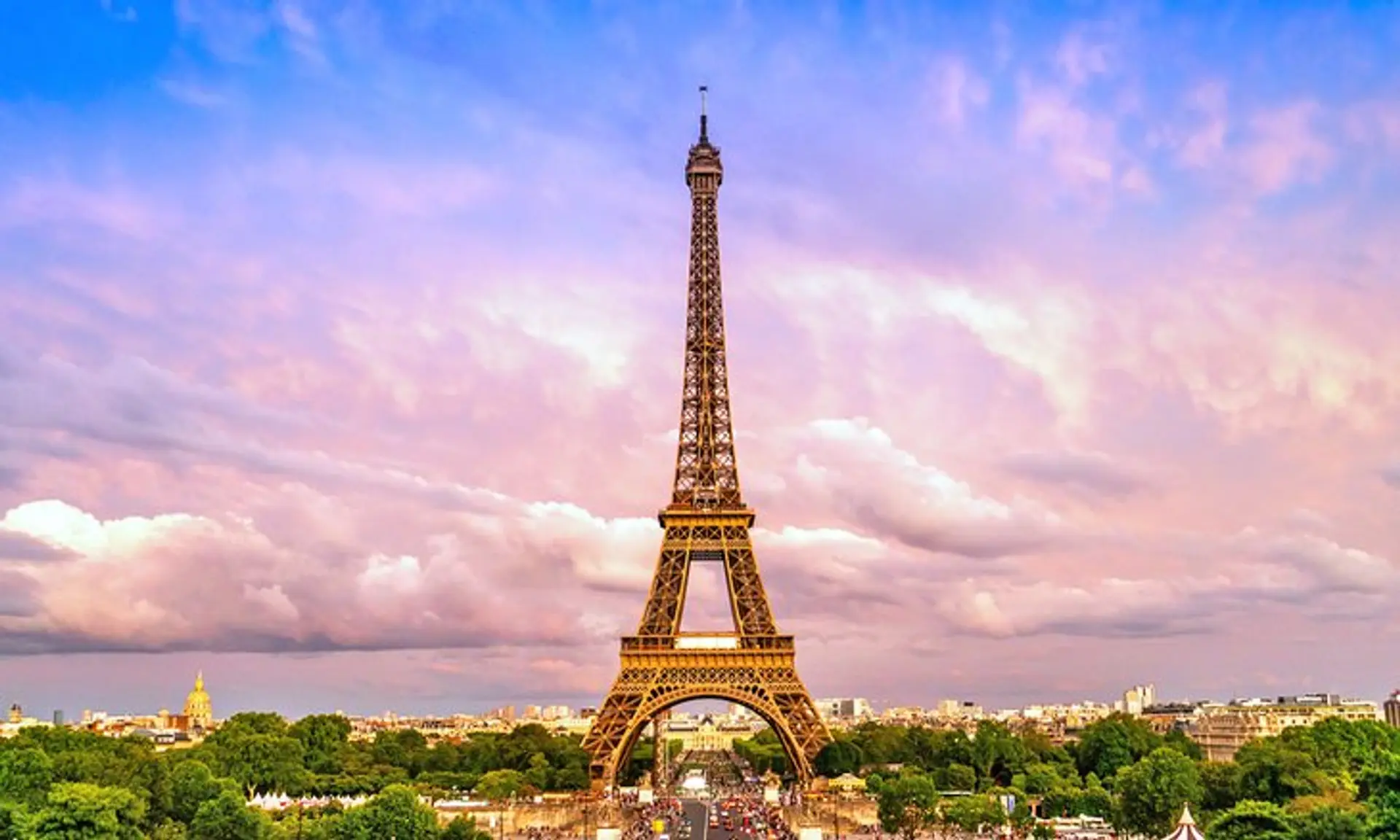 europe-top-attractions-eiffel-tower