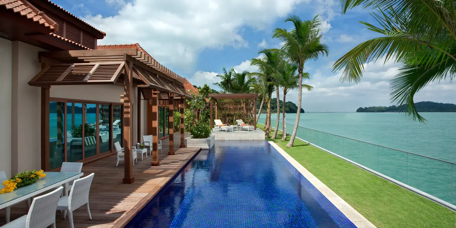 The Best Luxury Hotels at Resorts World Sentosa for Discerning Travelers in 2025