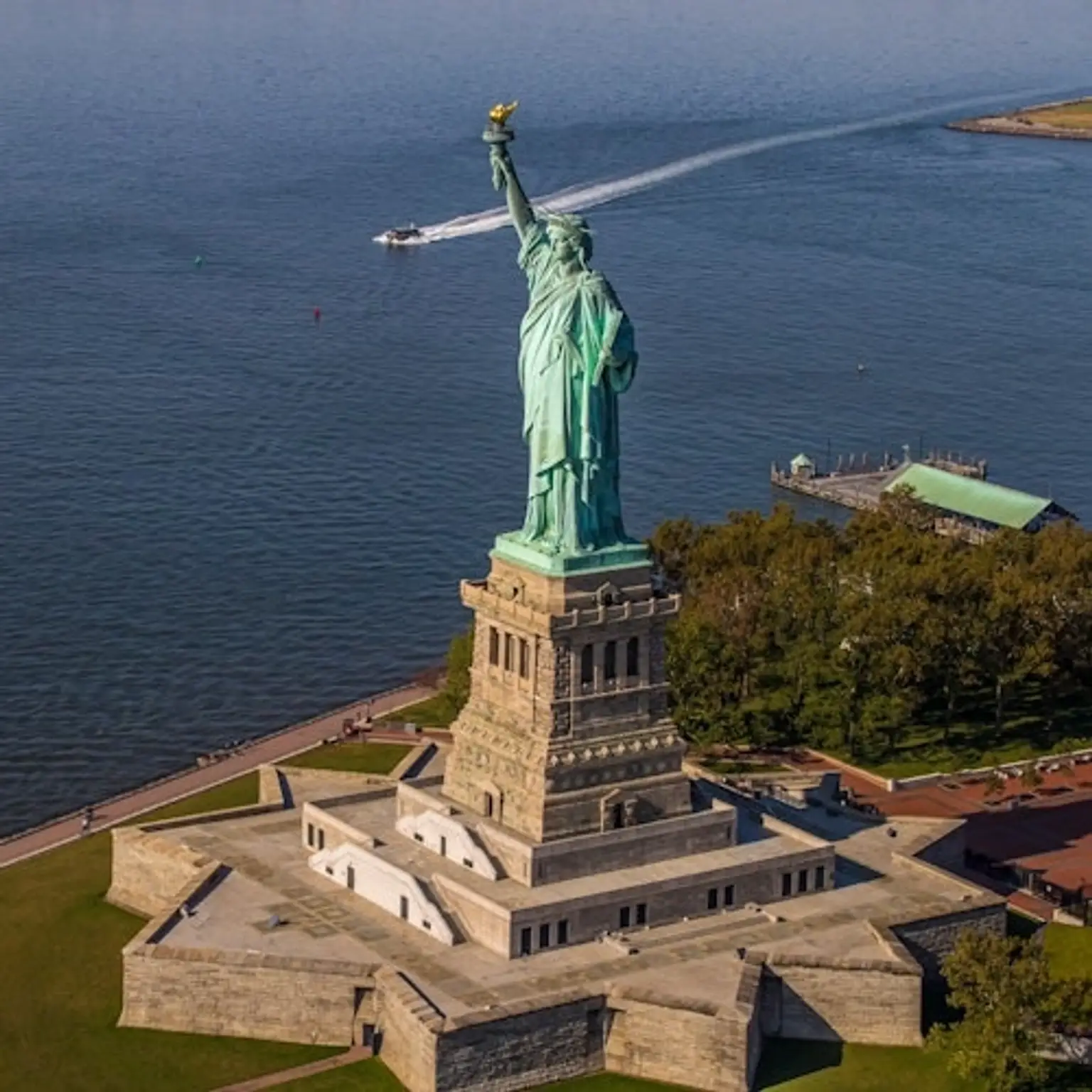 New York: 15, 20, or 30-Min Manhattan Helicopter Tour