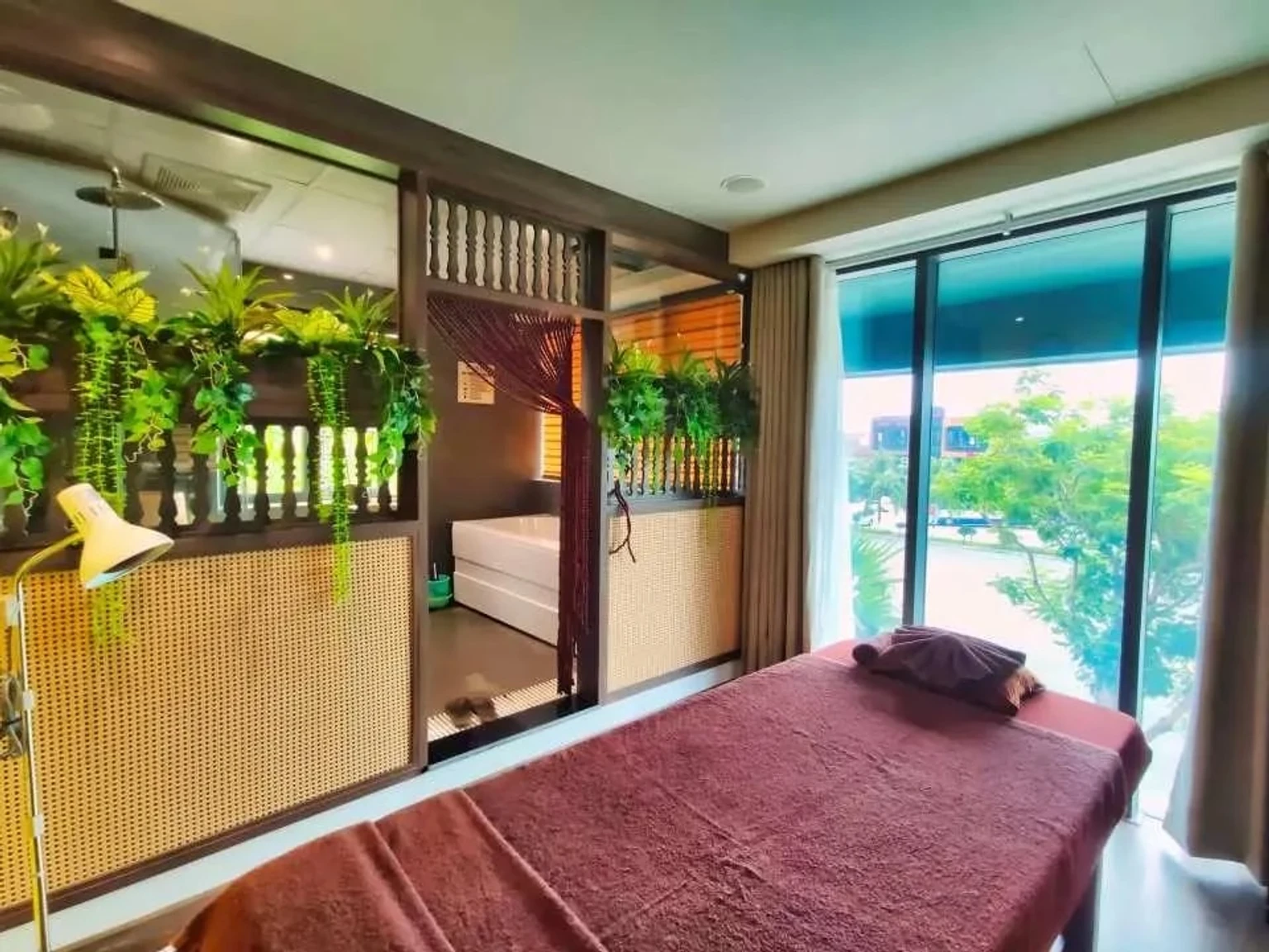 Massage - Sen Tai Thu