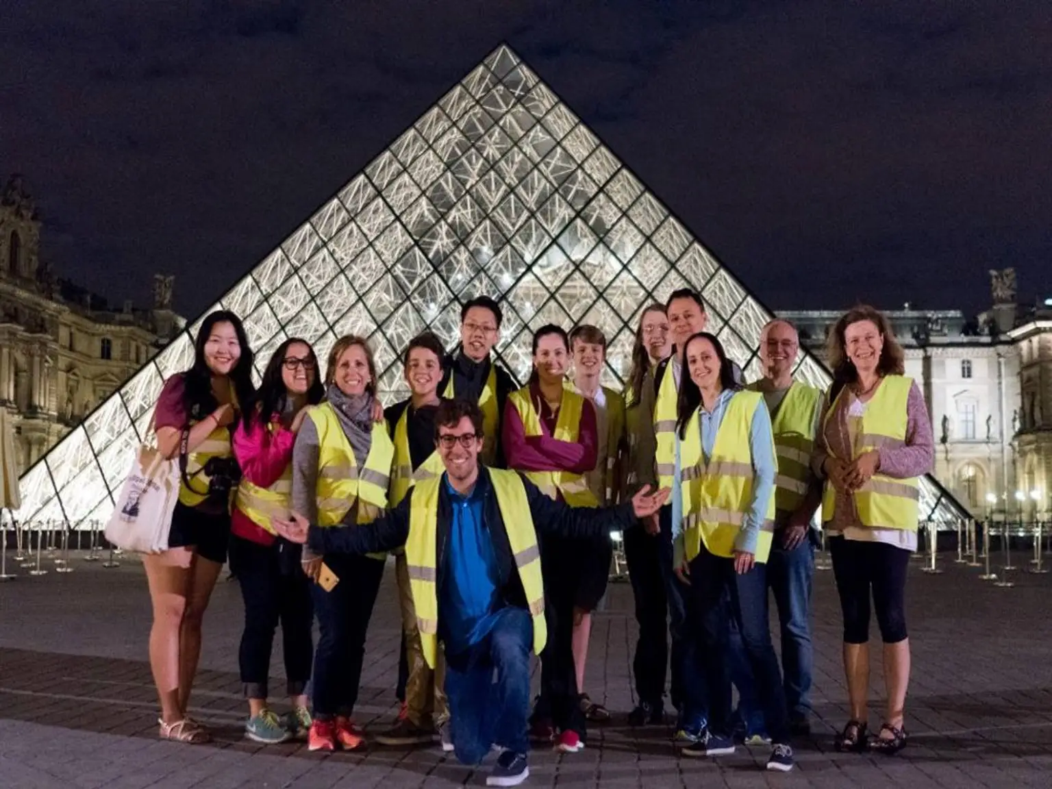 Paris Night Bike Tour and Seine River Cruise