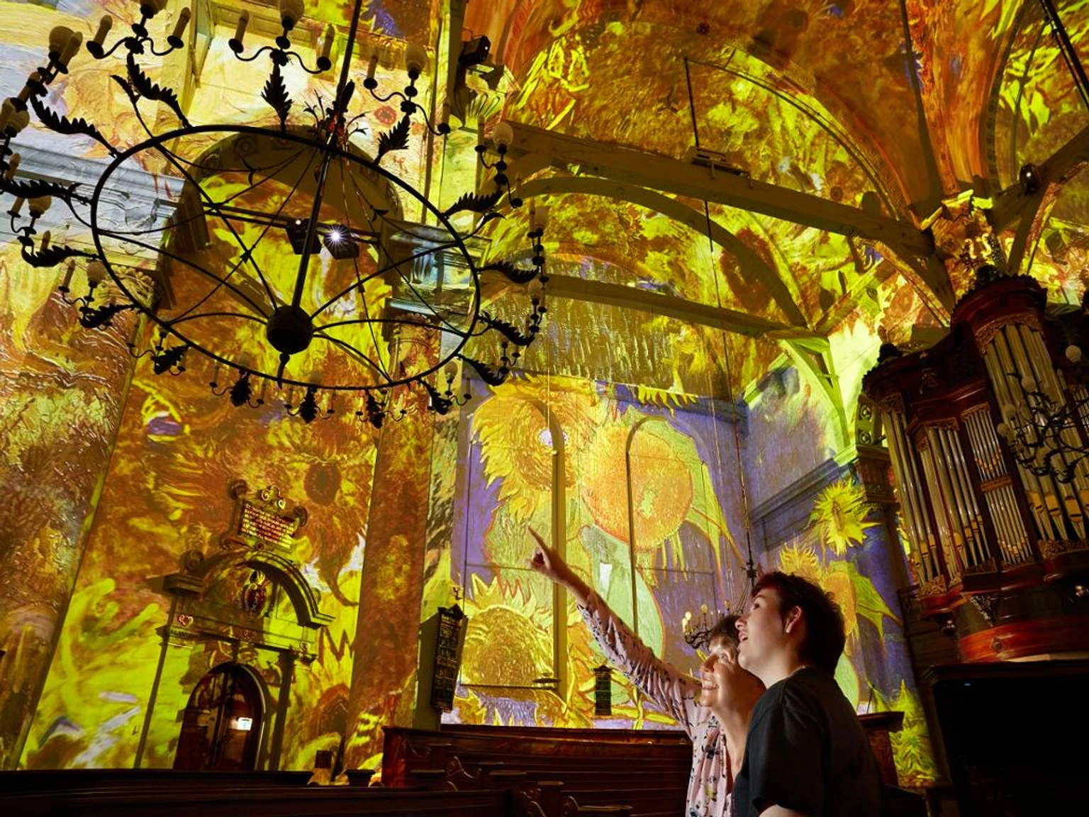 Enjoy Van Gogh and Rembrandt In Amsterdam Experience - Show