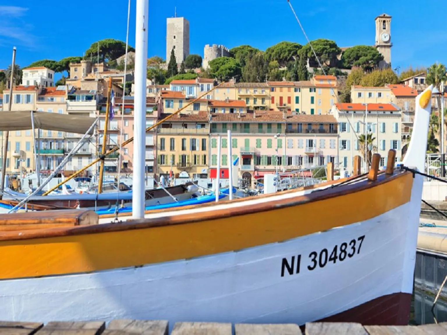 Discover Antibes and Cannes - Half-Day Morning Tour