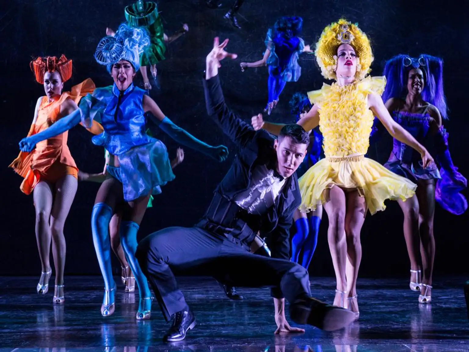 Paradis Latin Cabaret