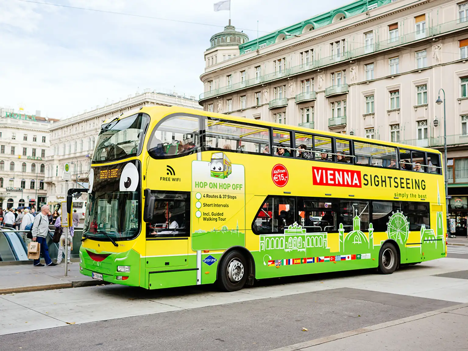 Sightseeing Vienna Hop-On Hop-Off Tour and Audioguided Walking Tour