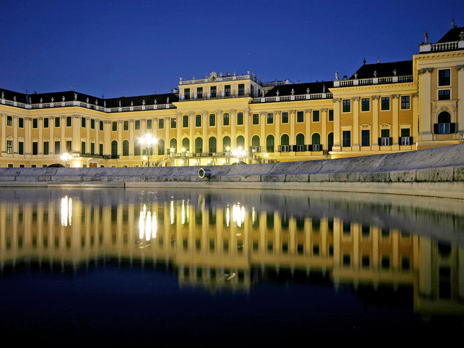 Exclusive After Hours Schönbrunn Palace Tour, Dinner and Concert