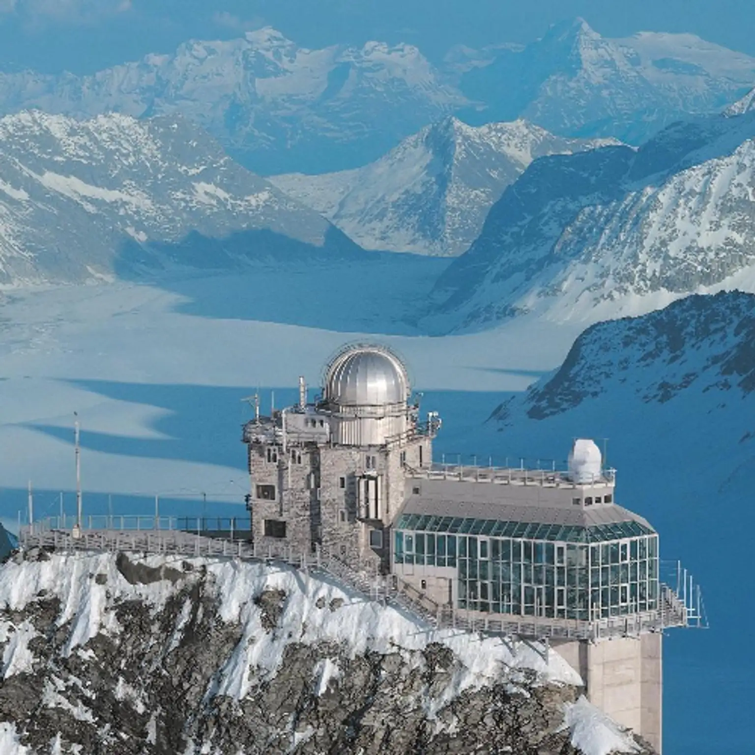 Unforgettable Adventure to Jungfraujoch: The Top of Europe