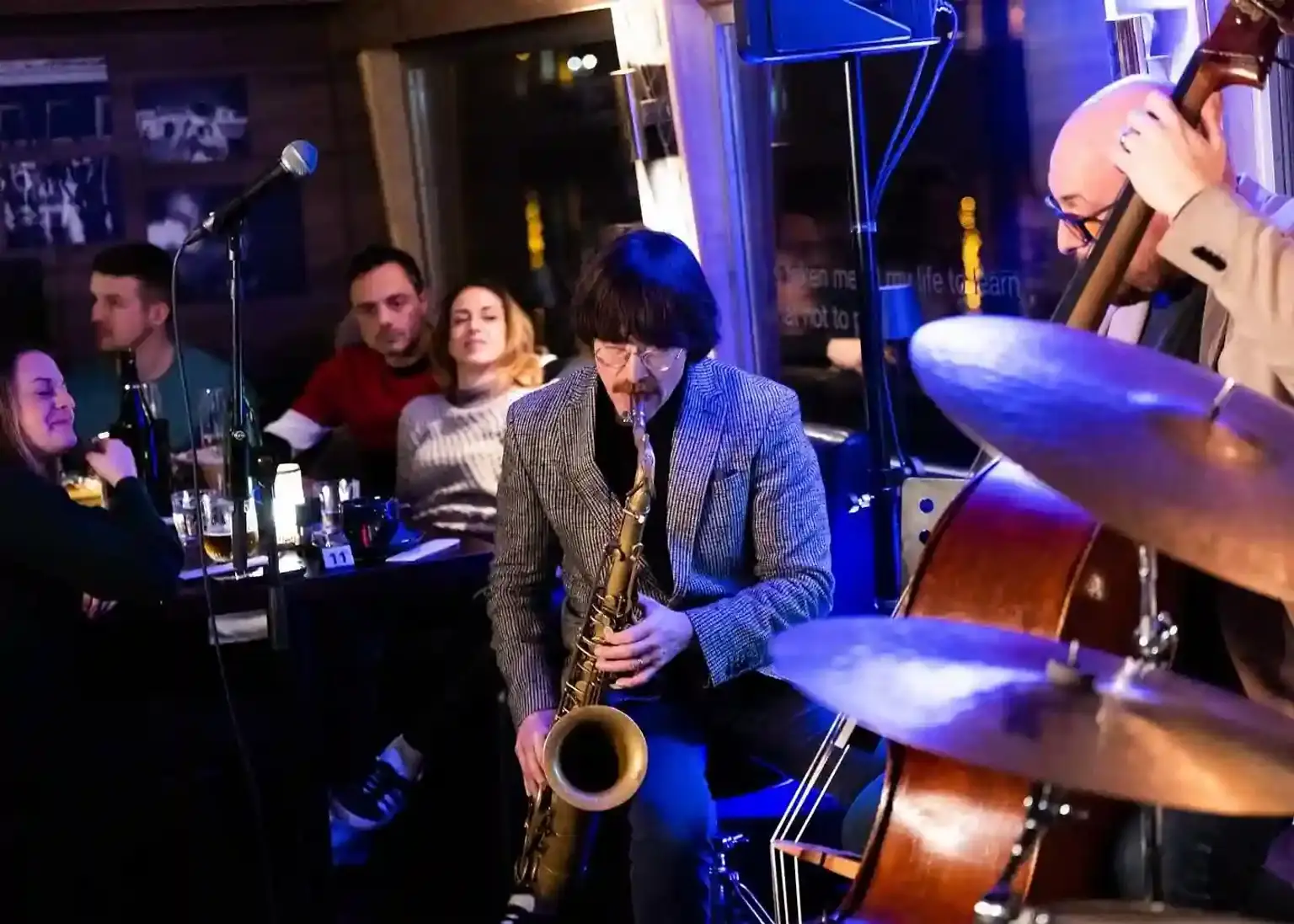 Jazz Boat: Popular LIVE JAZZ dinner cruise