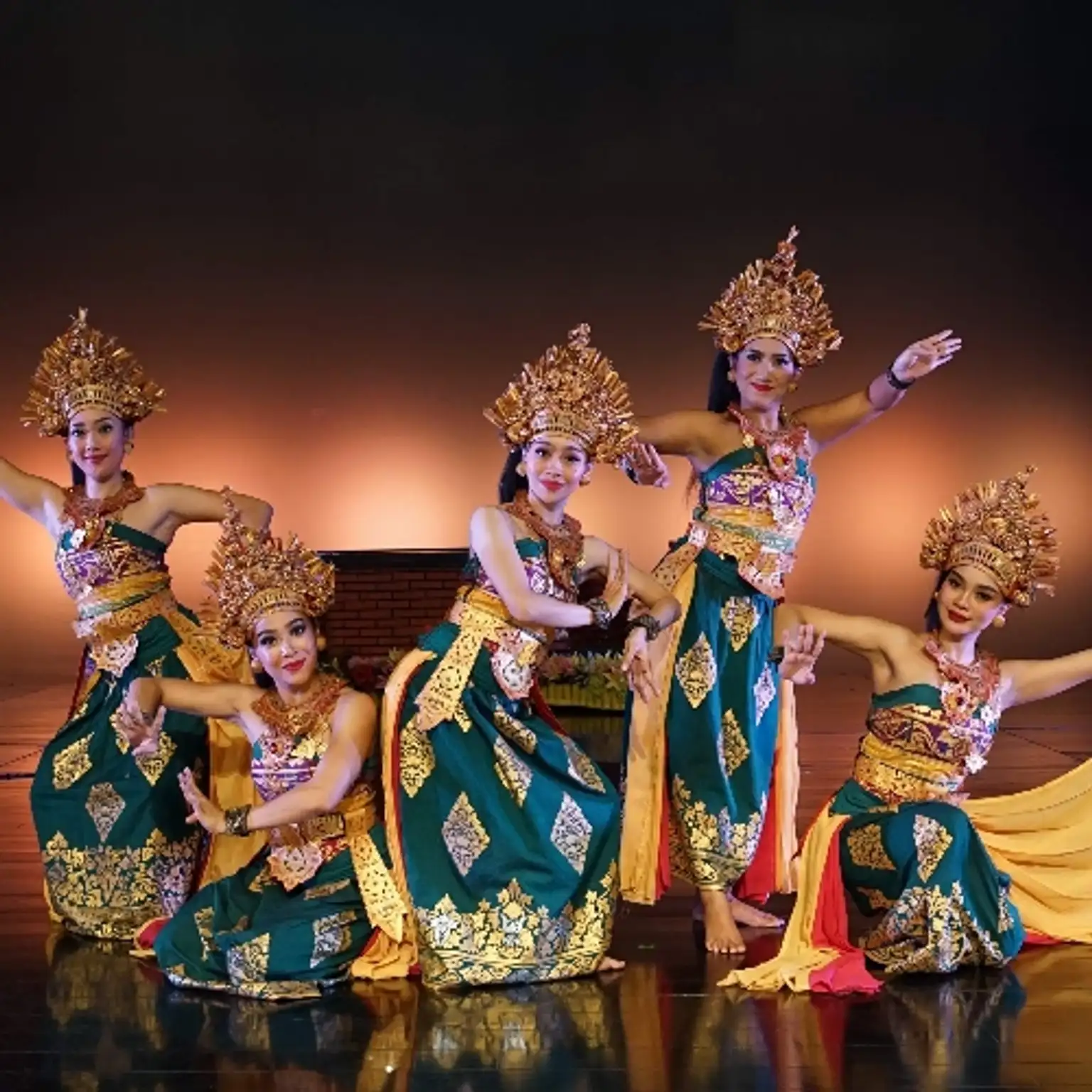 Devdan Show - Category VIP