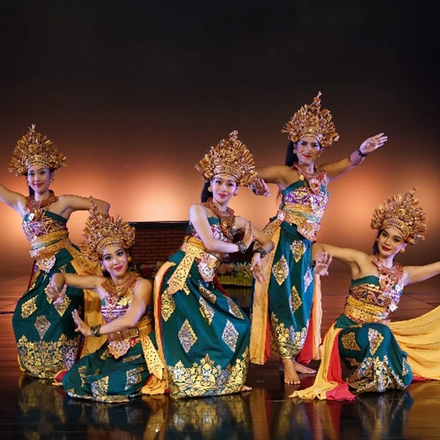 Devdan Show - Category VIP
