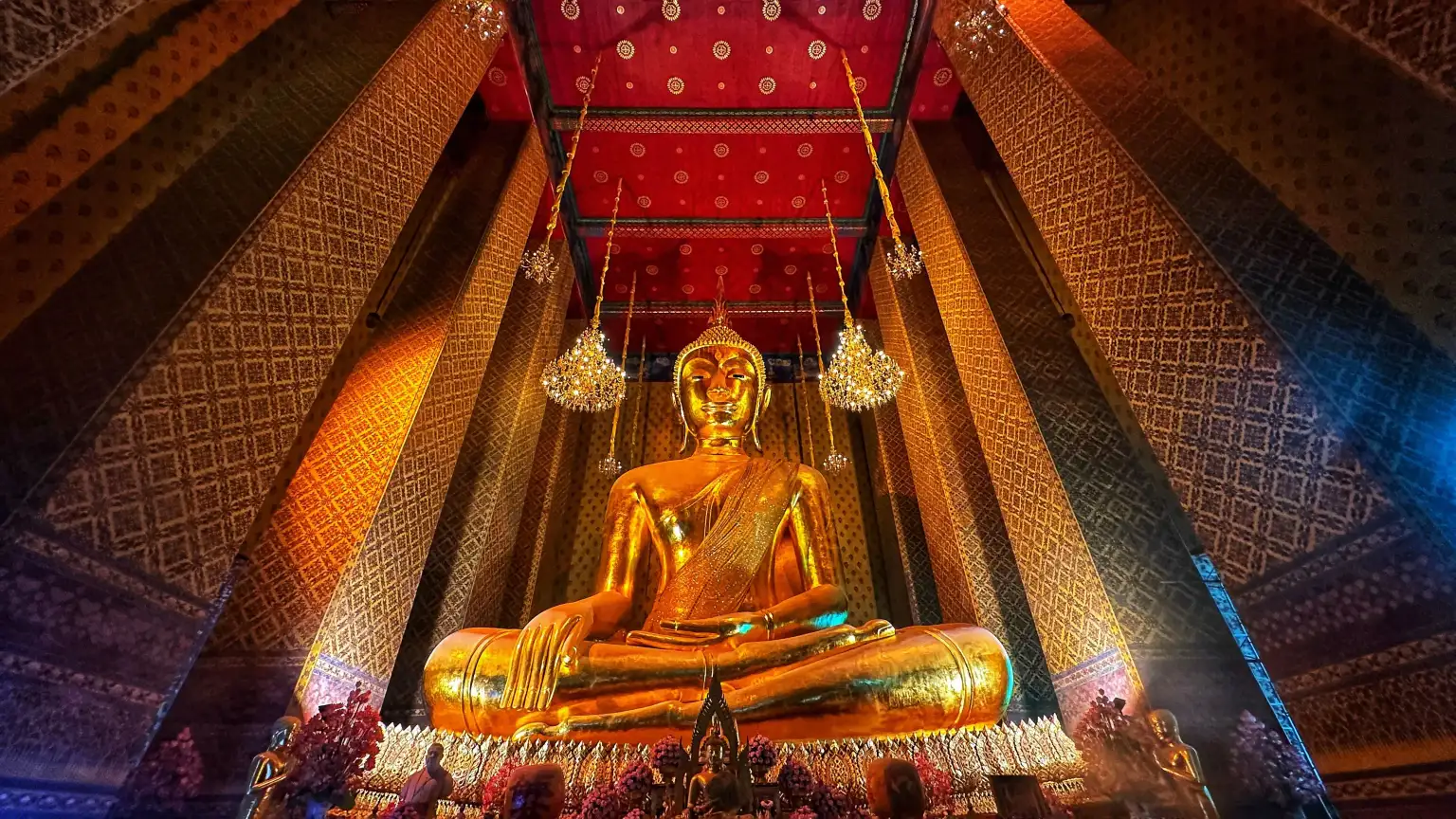  Golden Buddha2