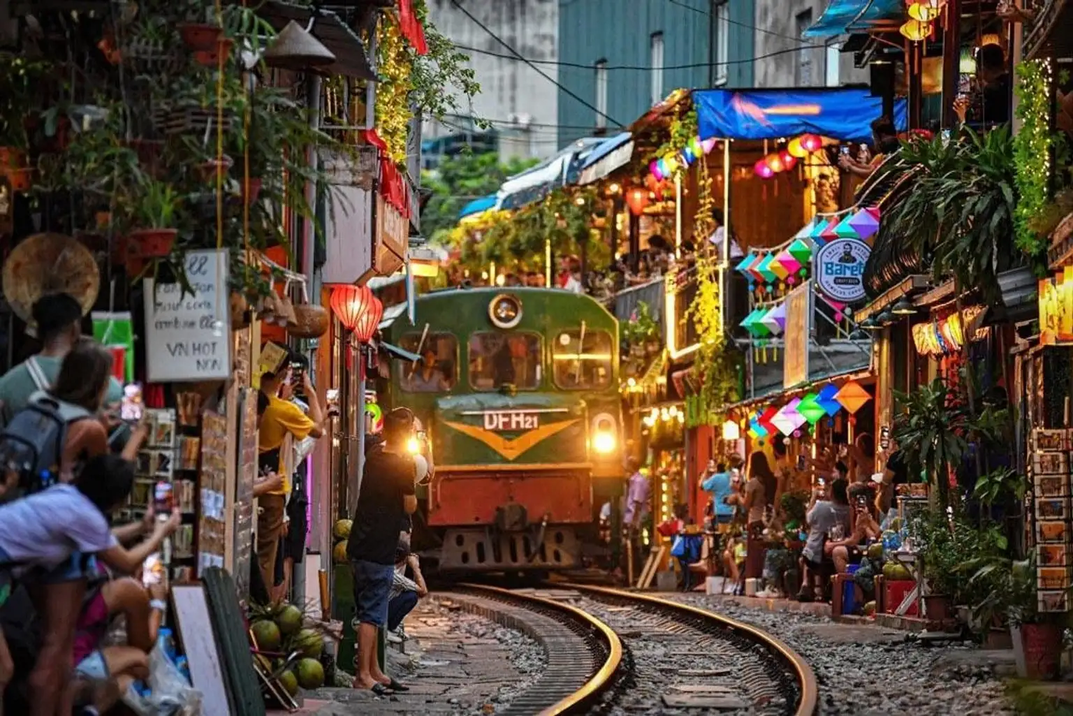 Hanoi Coffee Train Station