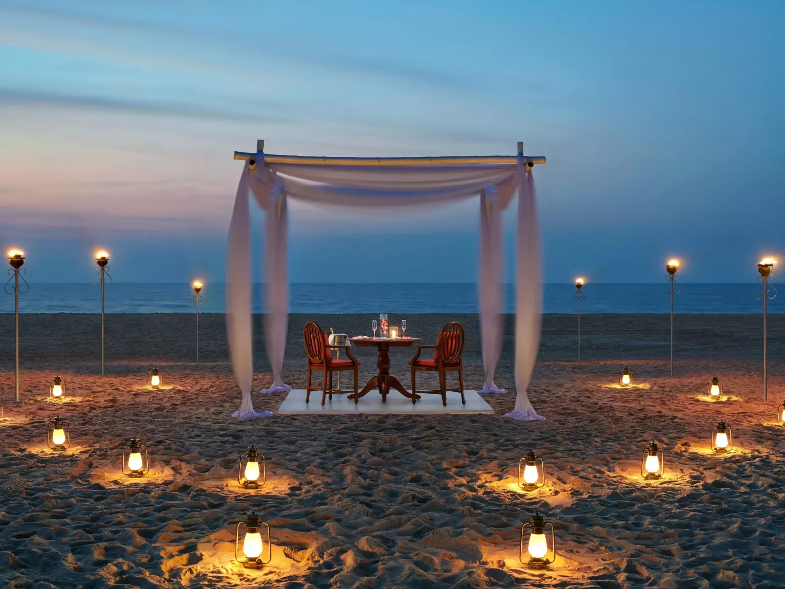 Romantic Candle Light Dinner at Holiday Inn Baruna