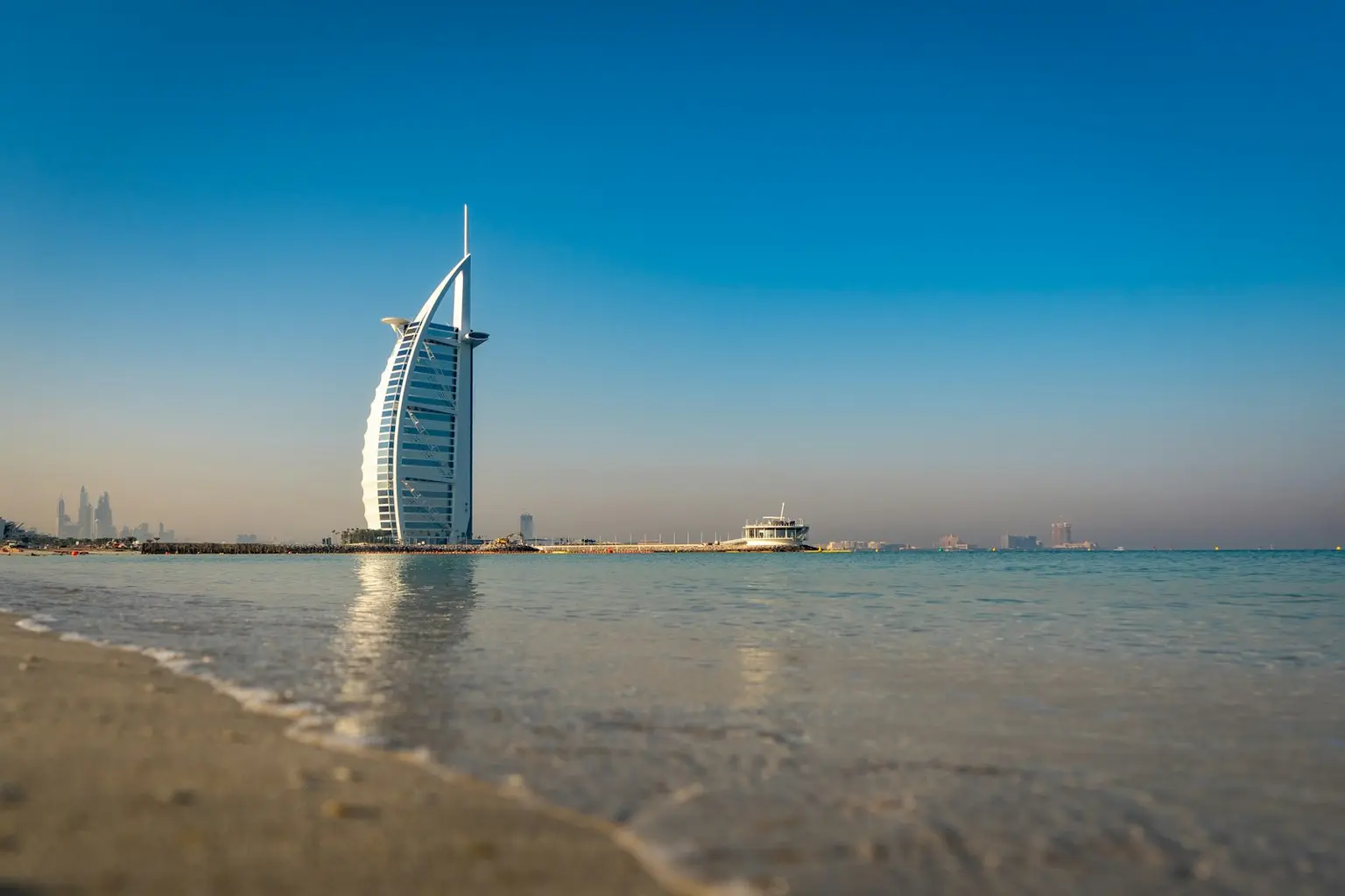 Dubai Beach Tour Packages