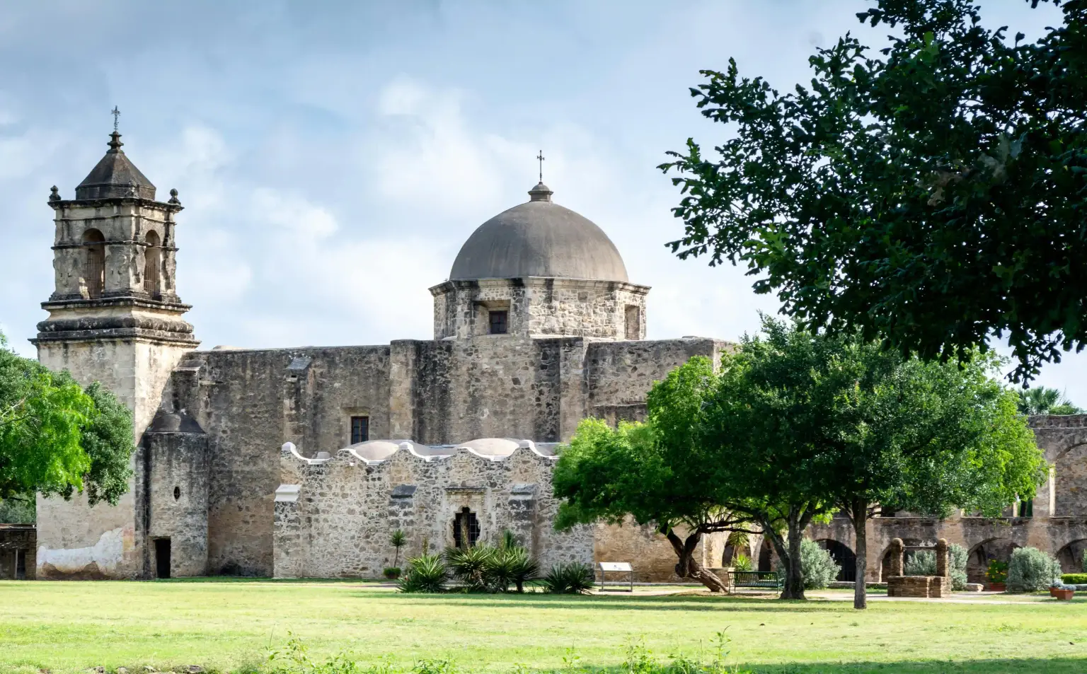 San Antonio Missions UNESCO & Pearl District (with Optional Cooking Class)