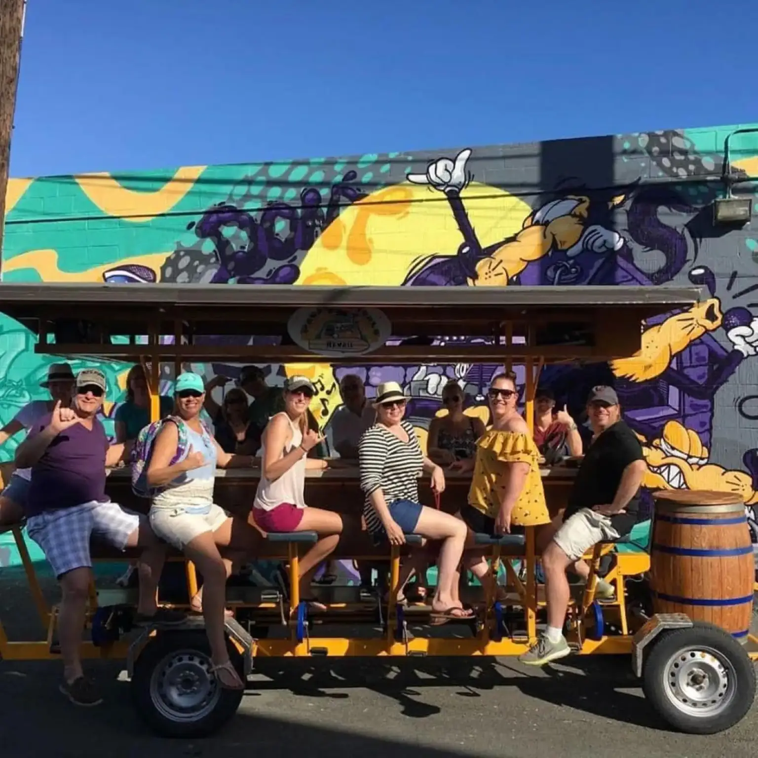 Kaka'ako Bar Tour by 15-Passenger Bike