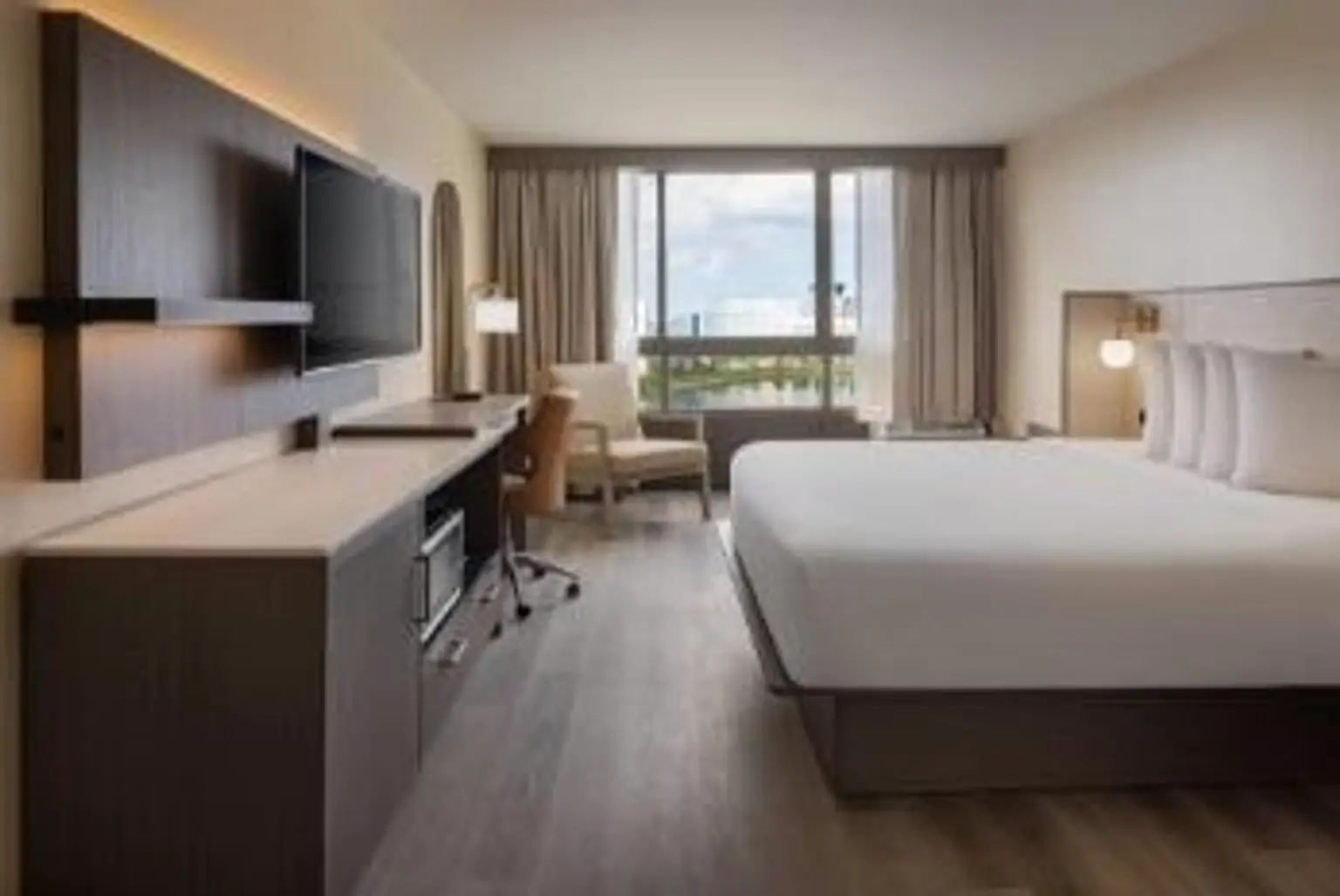 Ramada Plaza by Wyndham Orlando Resort & Suites Intl Drive or similar