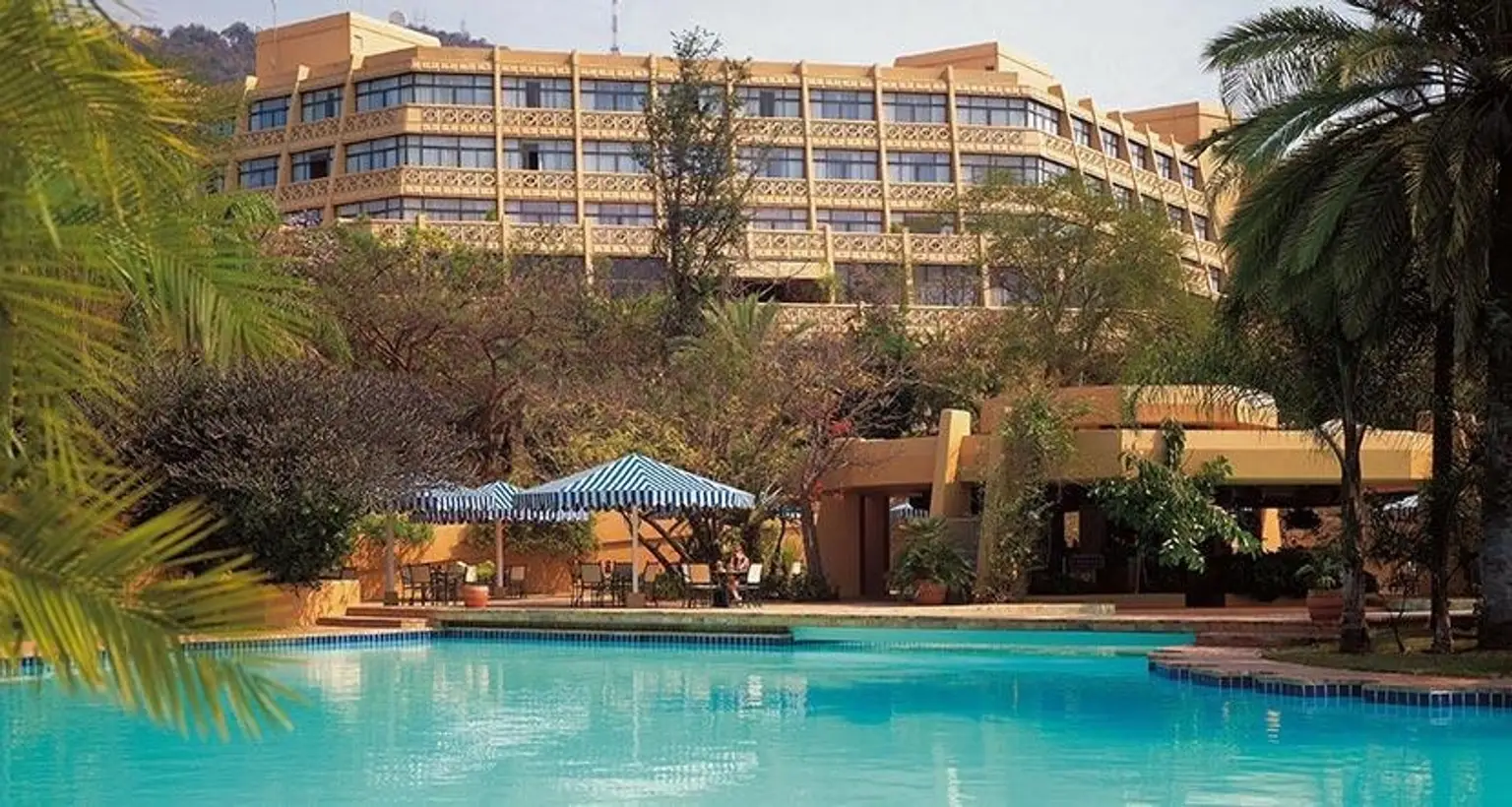 Hotel Suncity (Soho) or similar