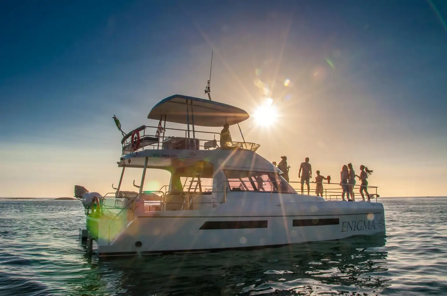 Sunset Champagne Cruise and 3-Course Dinner