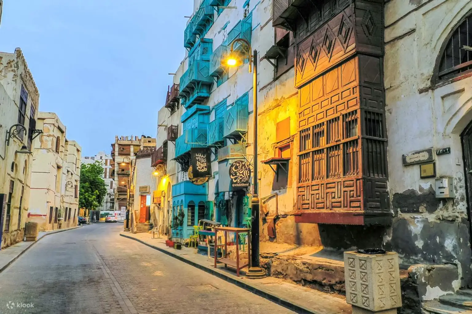 Jeddah full day tour with old Market in Jeddah