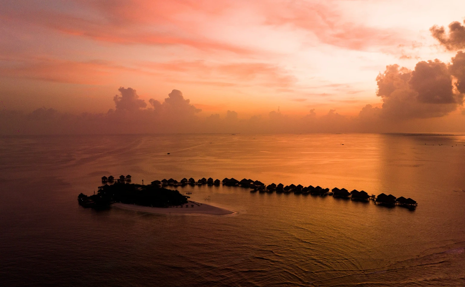 Adaaran Club Rannalhi & Adaaran Prestige Vadoo - Private Pool & Jacuzzi