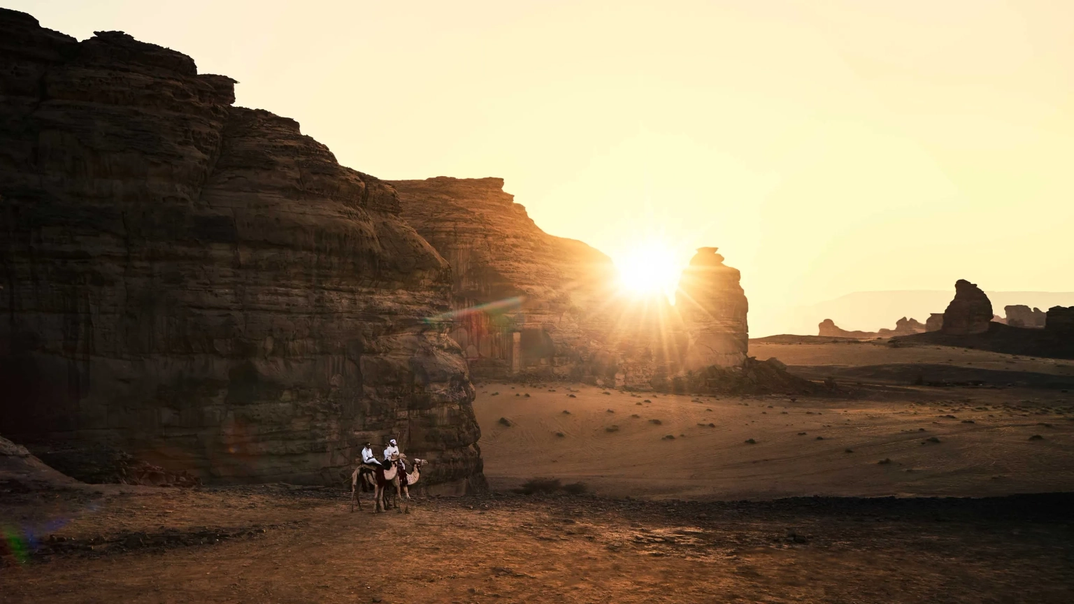 AlUla Wonders Family Getaway