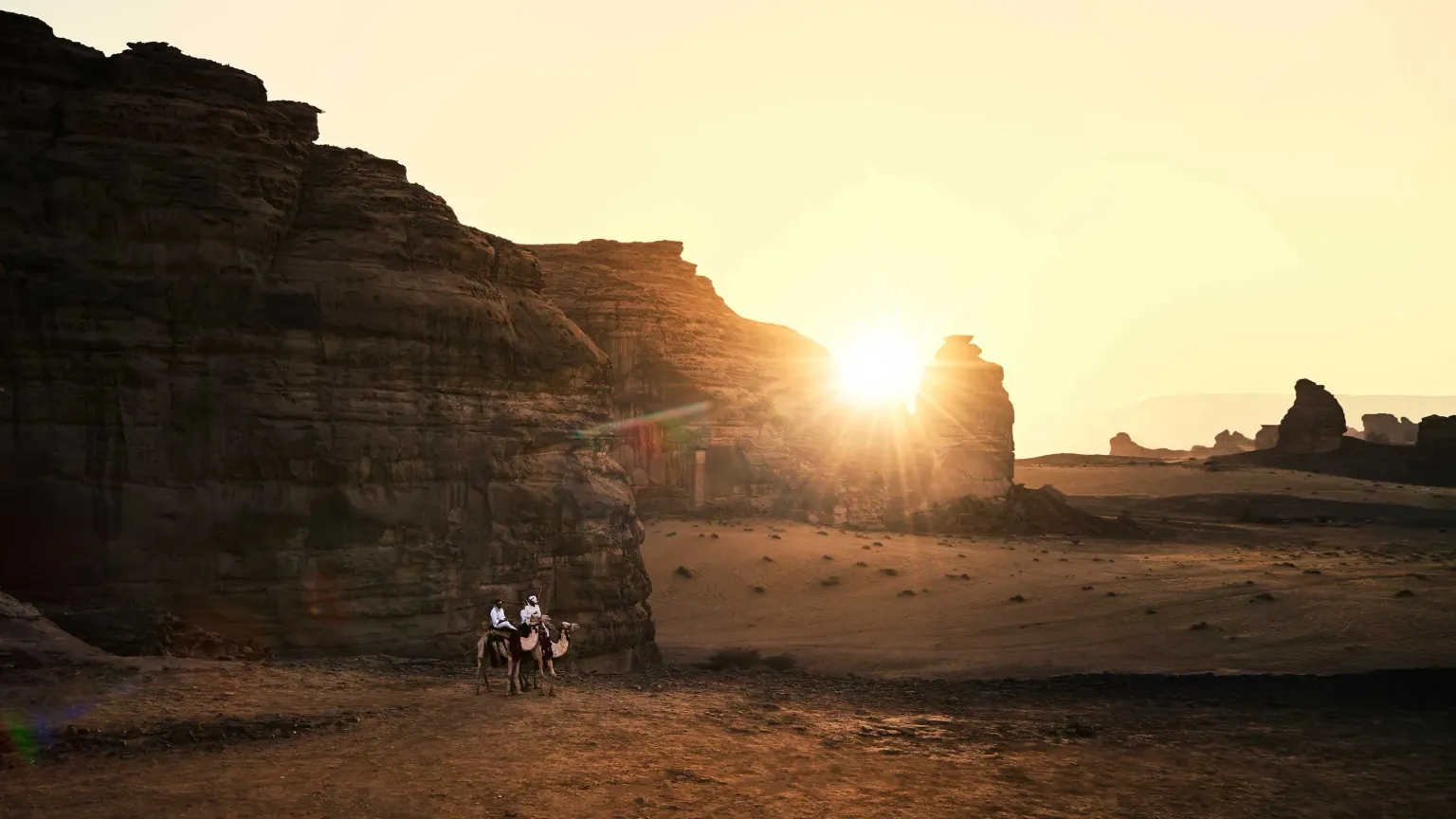 AlUla Wonders Family Getaway