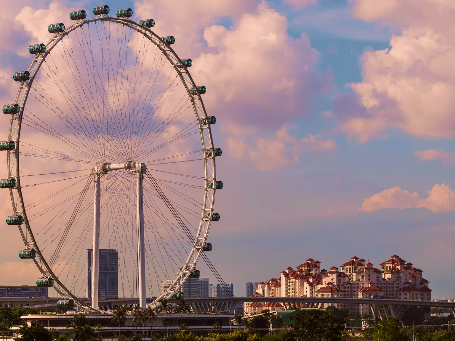 Best of Singapore with the Crew
