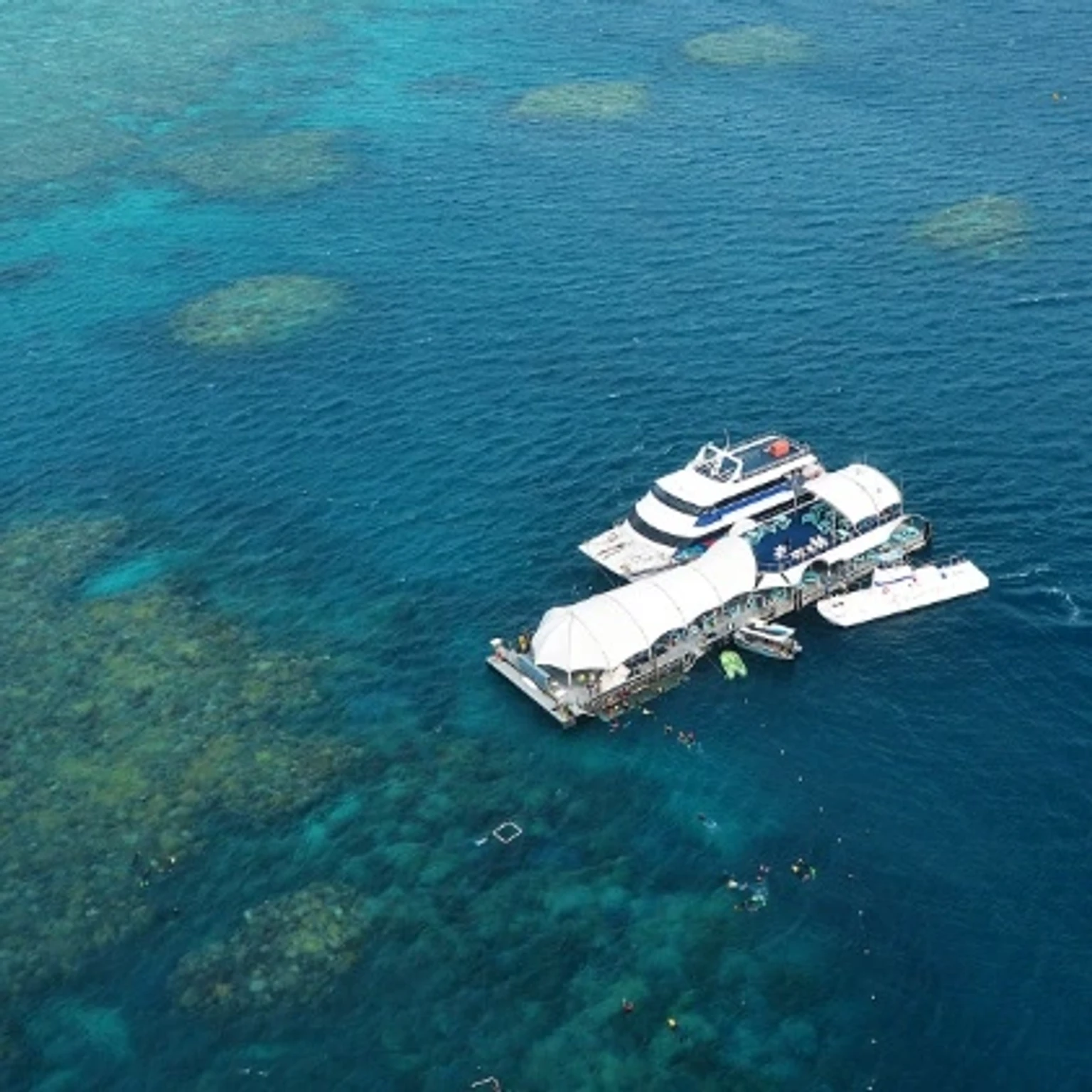 Holiday packages showcasing beautiful Australian landscapes and attractions.