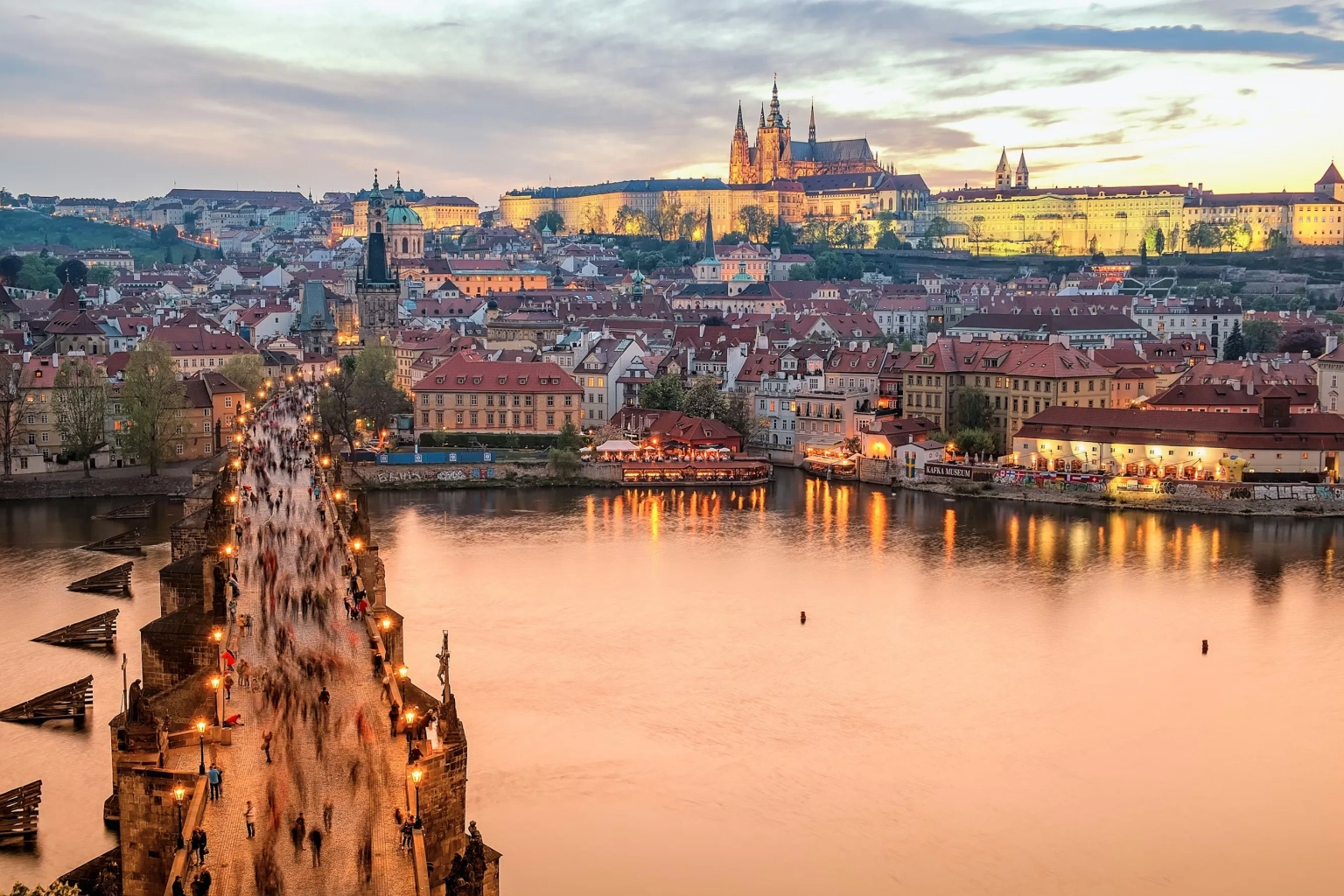 Czech Family Explorer