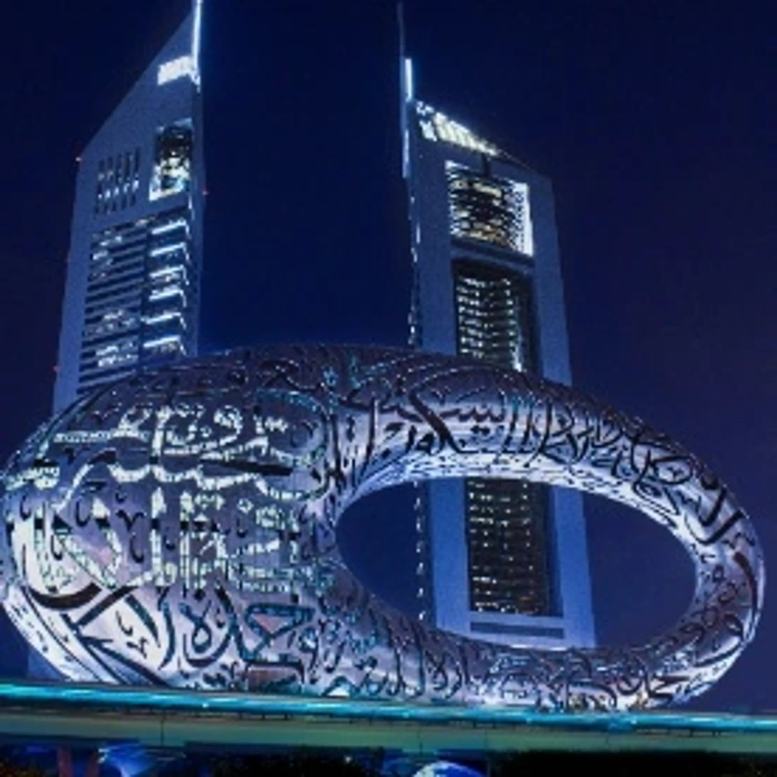 A vibrant display of luxury holiday packages in Dubai featuring iconic landmarks and attractions. 