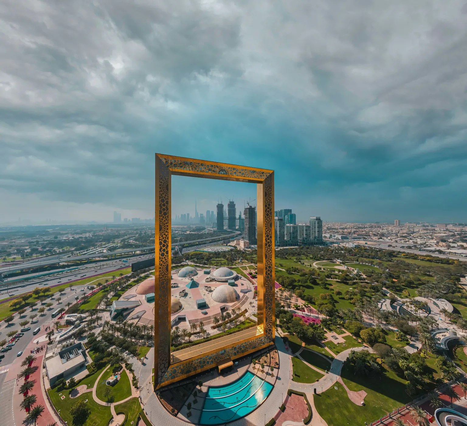 Dubai & Abu Dhabi Marvels