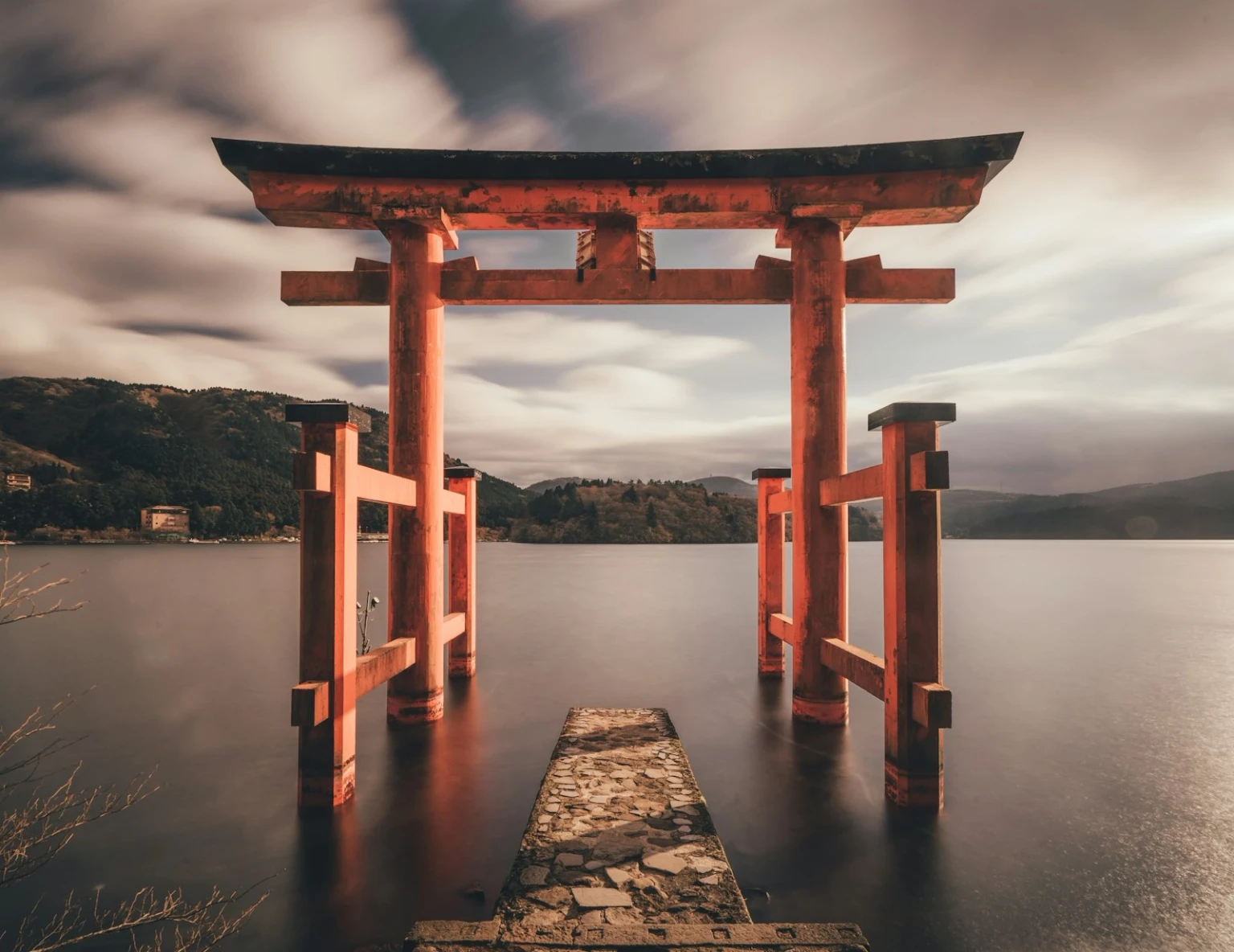 japan_lakes_ht_package_pages_SBK40fdKbAg.jpg