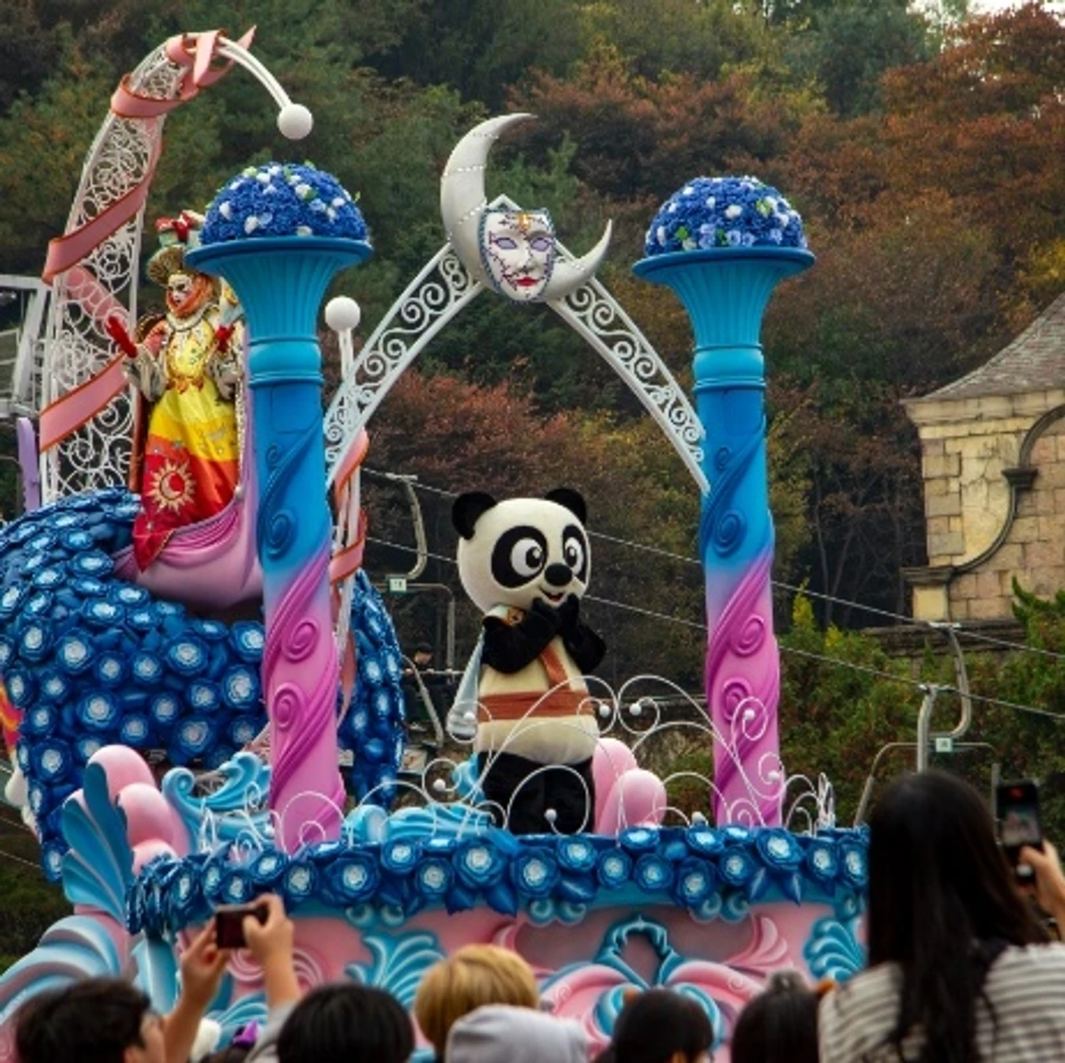 Colorful holiday packages showcasing popular tourist attractions in Japan.