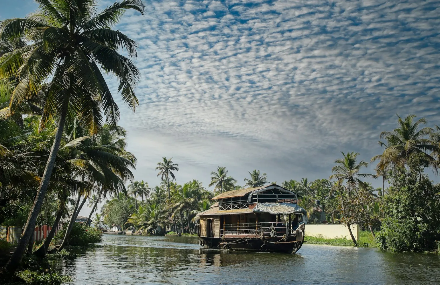 kerala_alleppey_backwater_houseboat_ht_category_pages_rv5ddI1WyCw.jpg