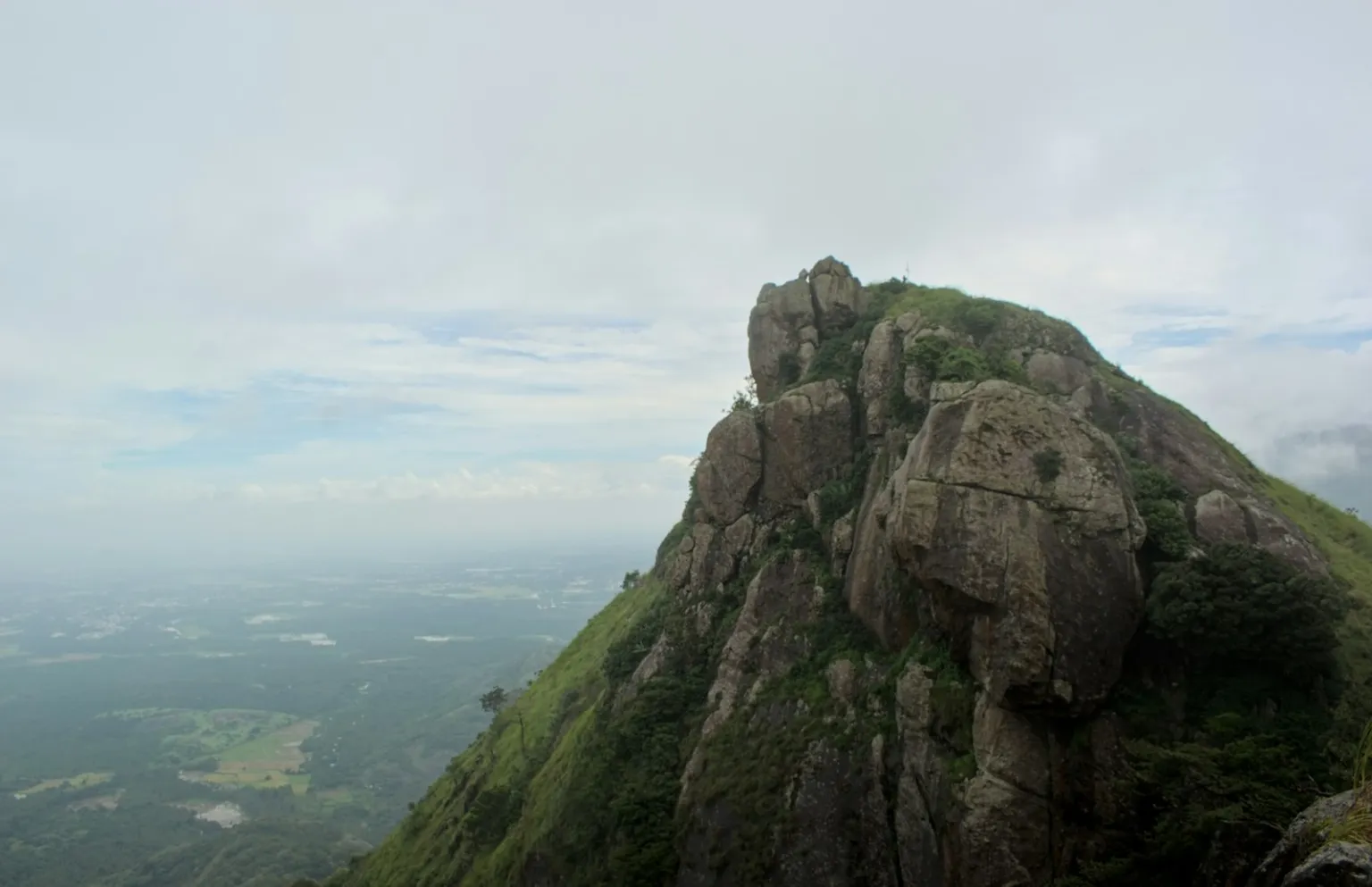 kerala_vivekananda_rock_memorial_ht_category_pages_ze25Jk02UpM.jpg