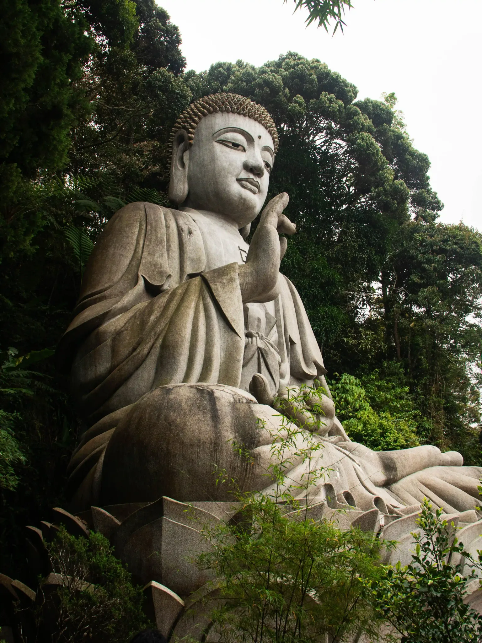 Majestic Buddha statue1.jpg