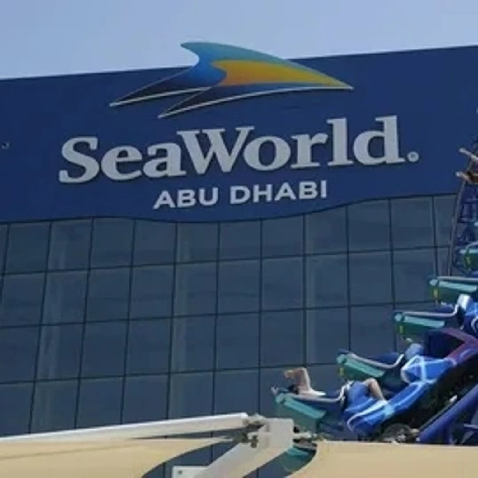 Holiday package promotion featuring sightseeing and luxury experiences in Abu Dhabi.