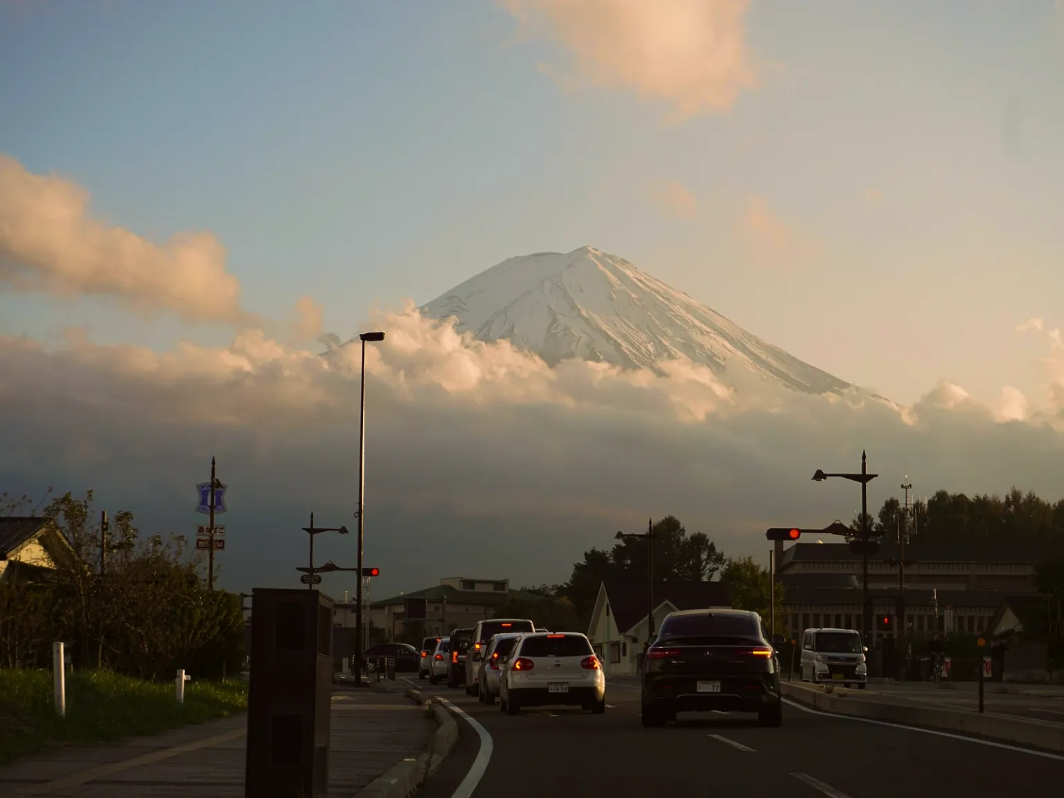 Road Cruise with the Crew Japan