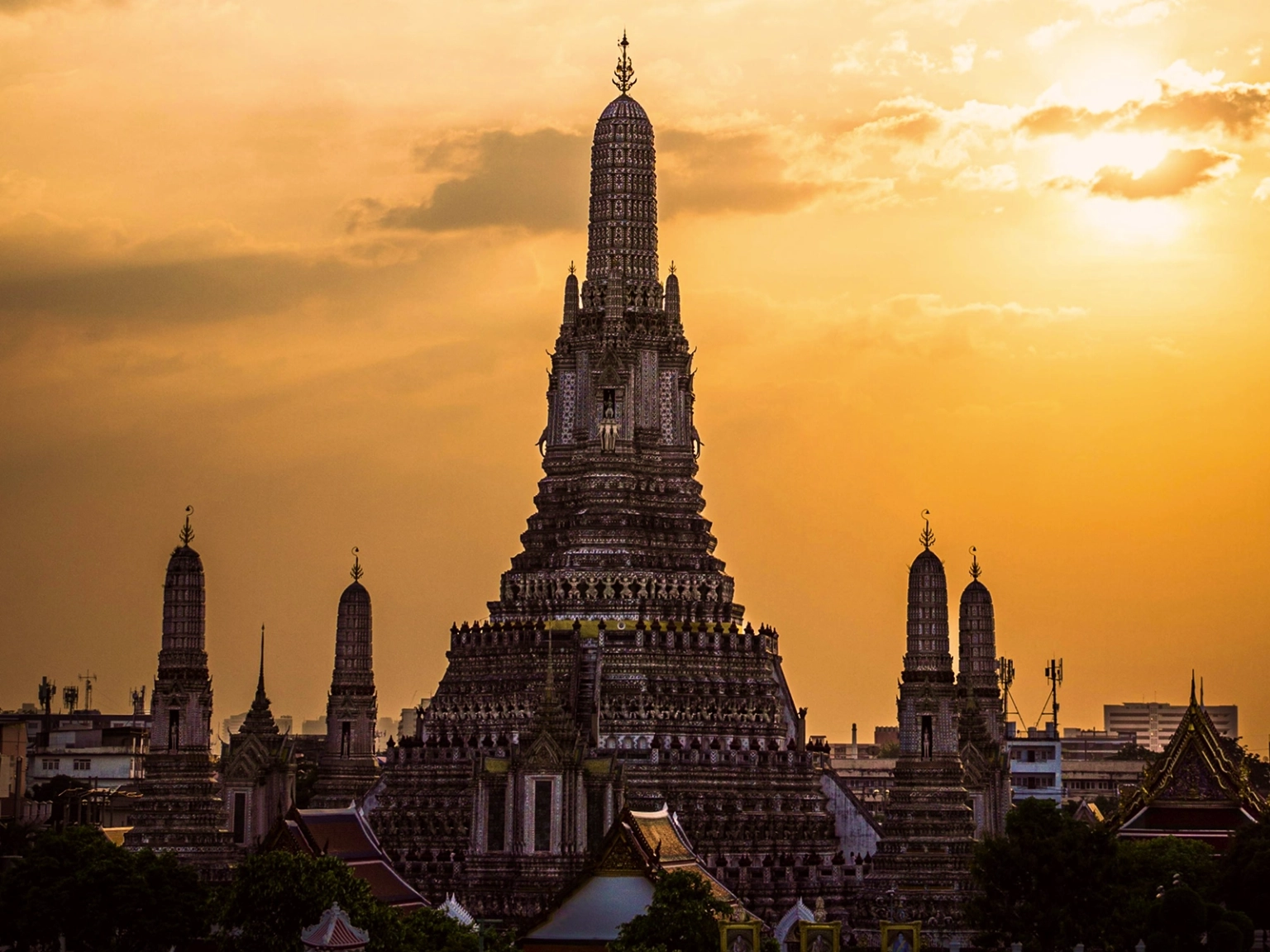 Thai Cultural Discovery
